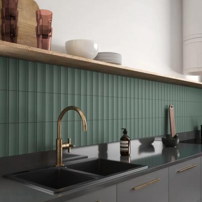 Azulejo Onda In Green Brillo / Mate 6,5x20cm