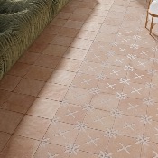 LAURASIA CLAY MONOCOLOR 22,3x22,3cm